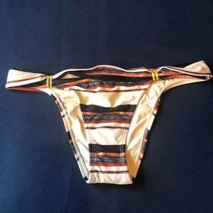 VIX Paulahermanny Bikini Bottoms size M